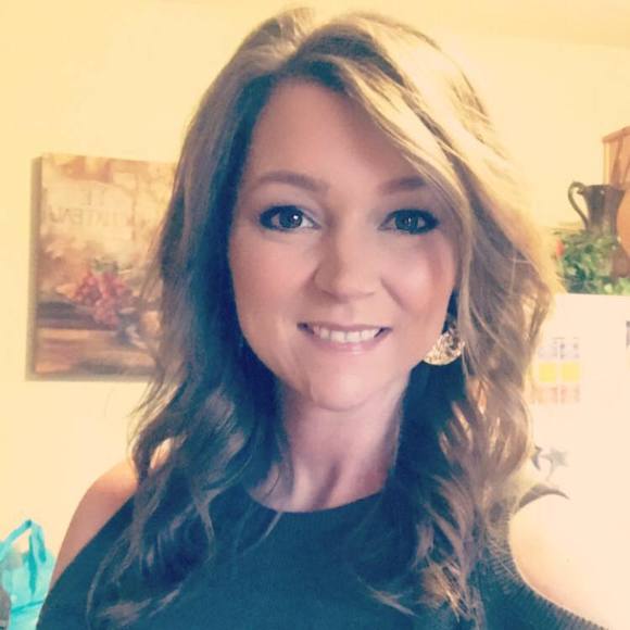 Meet your Posher, Angie - Picture 1 of 1